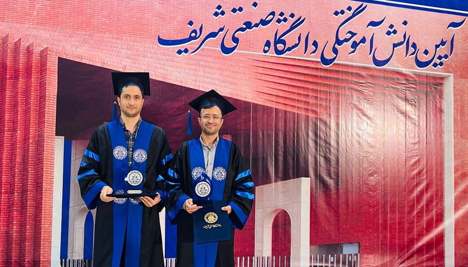 اساتید دانشکده در جمع برگزیدگان آئین دانش‌آموختگی دانشگاه