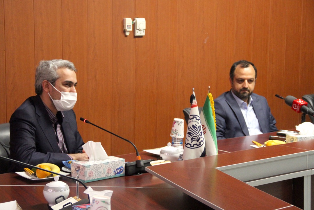 نشست و هم‌اندیشی وزیر اقتصاد با استادان دانشکده مدیریت و اقتصاد دانشگاه شریف